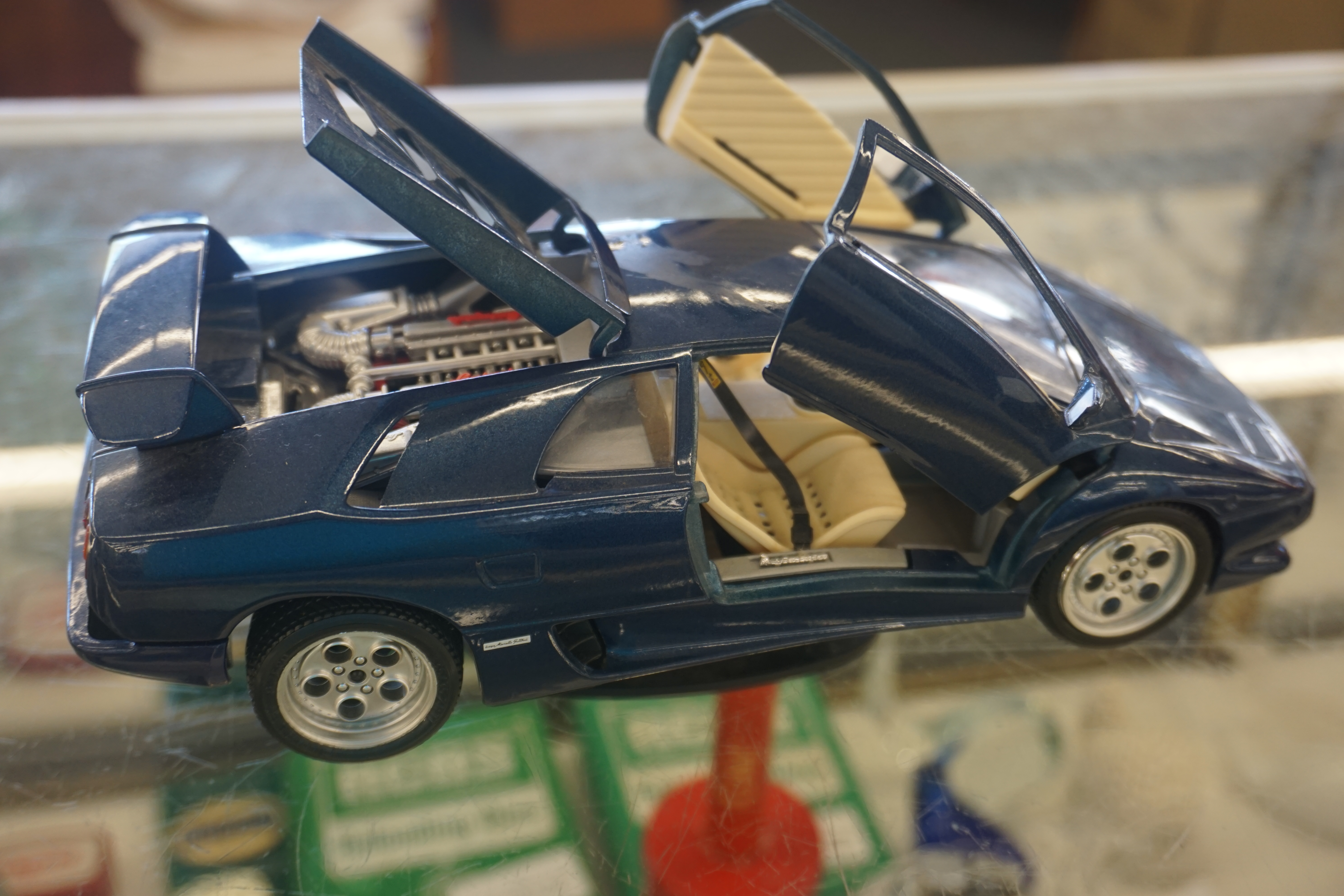 (image for) Burago 1/18 Scale Lamborghini Diablo Blue (0451)