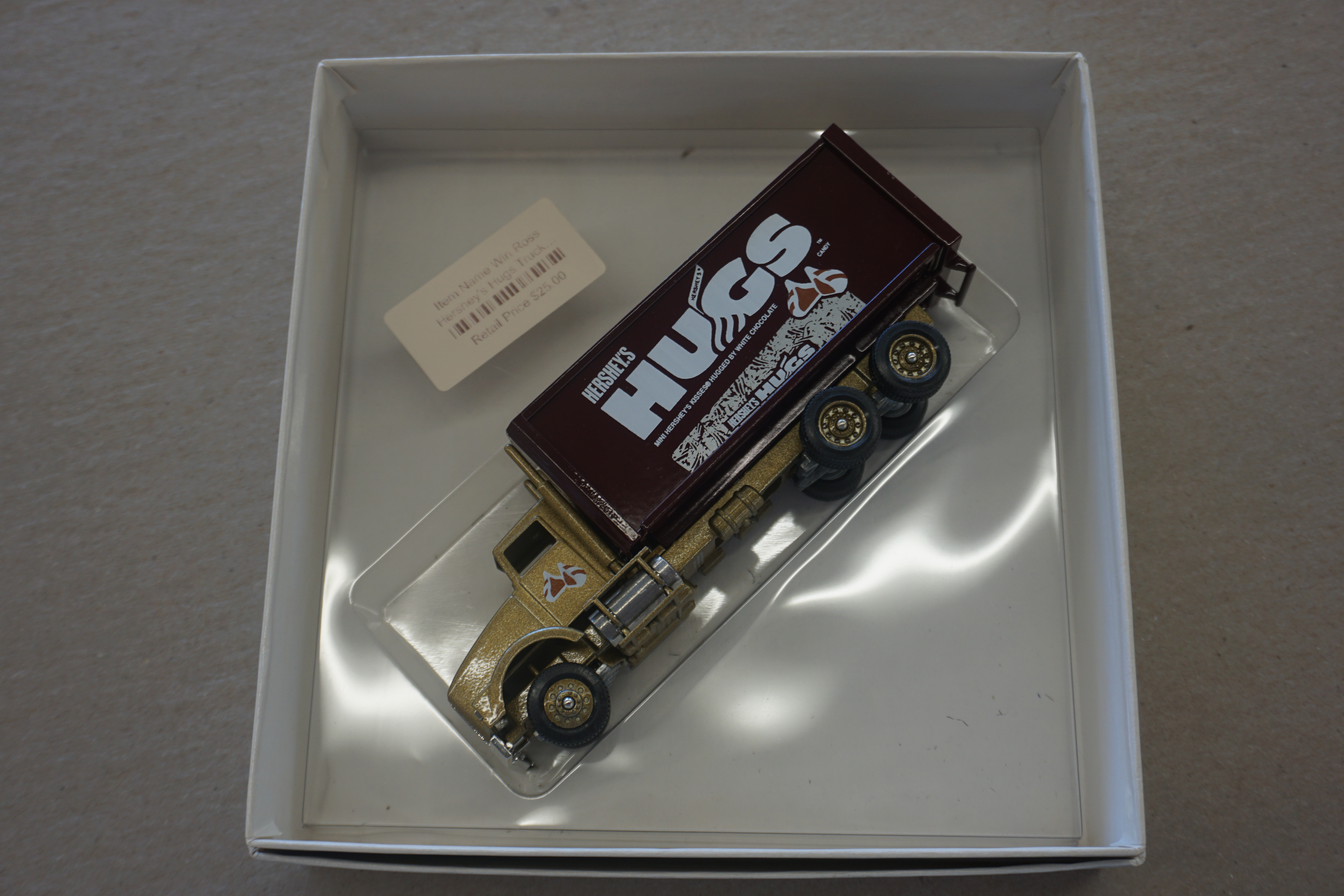 (image for) Win Ross Hershey's Hugs Truck (2434)