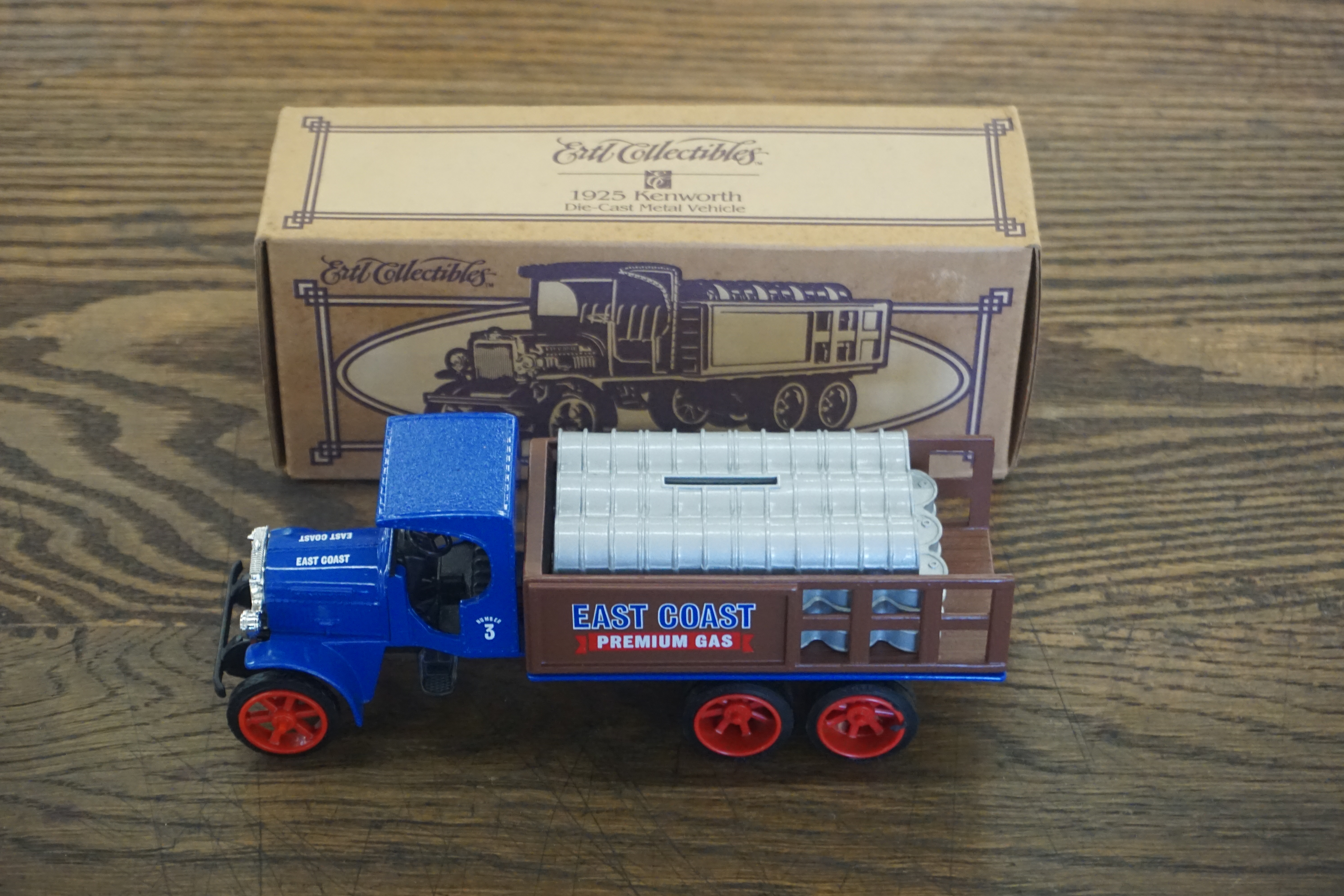 (image for) Ertl 1925 Kenworth Diecast Coin Bank with original box (0596)