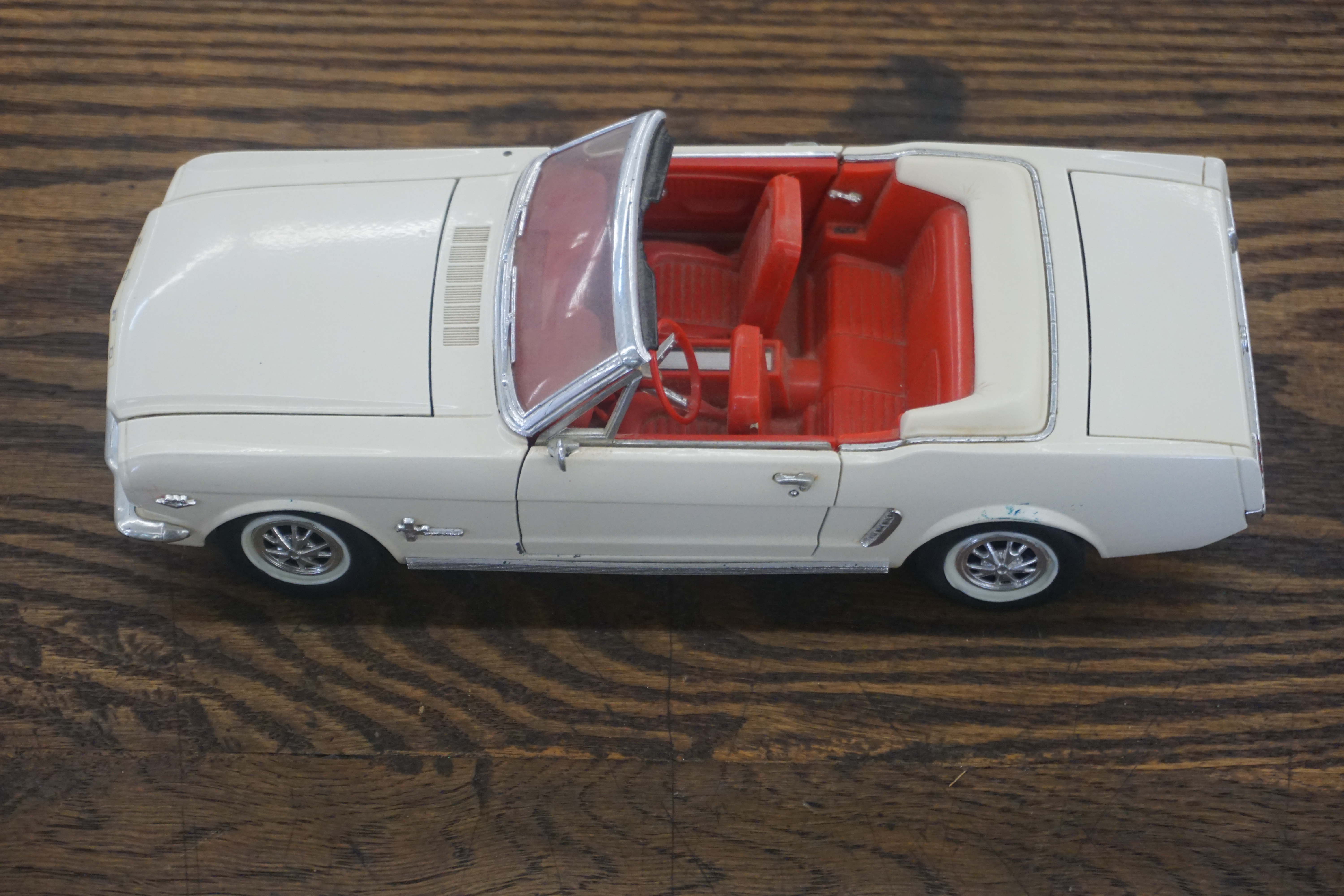 (image for) Mira 1964 1/2 Mustang convertible 1/18 scale model no box (4690)