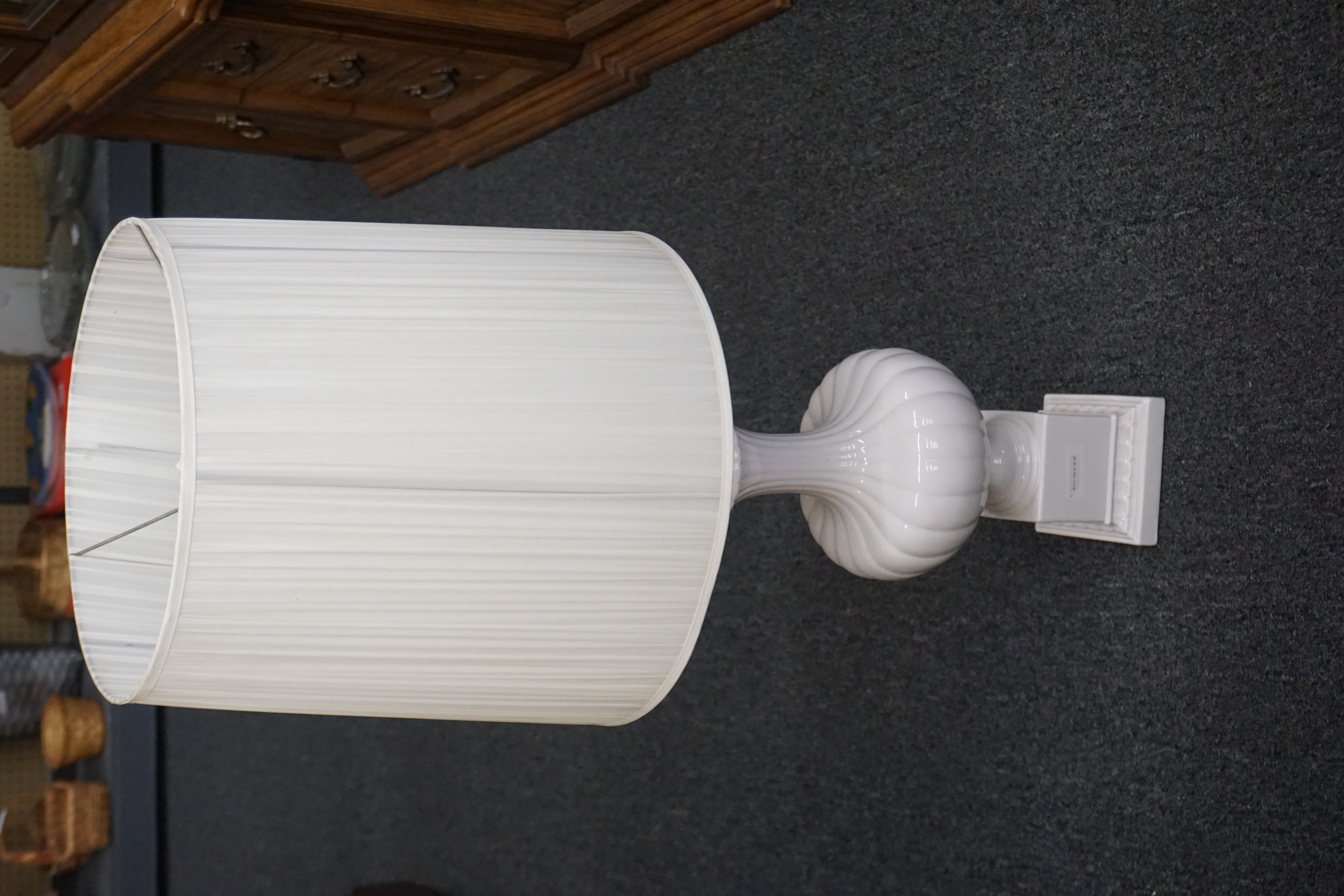 (image for) Italian-style white lamp (5424)