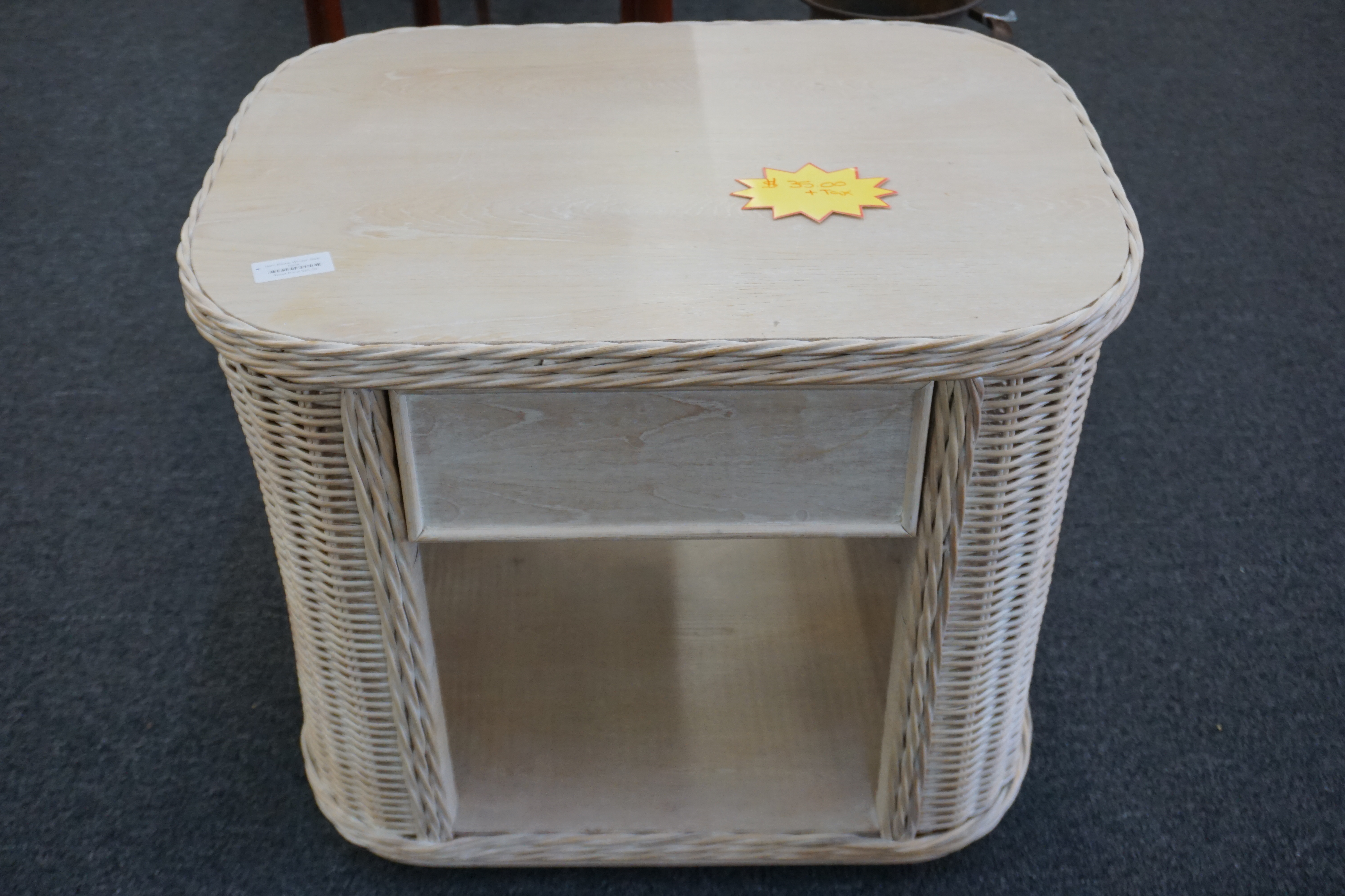 (image for) Wicker end table with one drawer (8812)