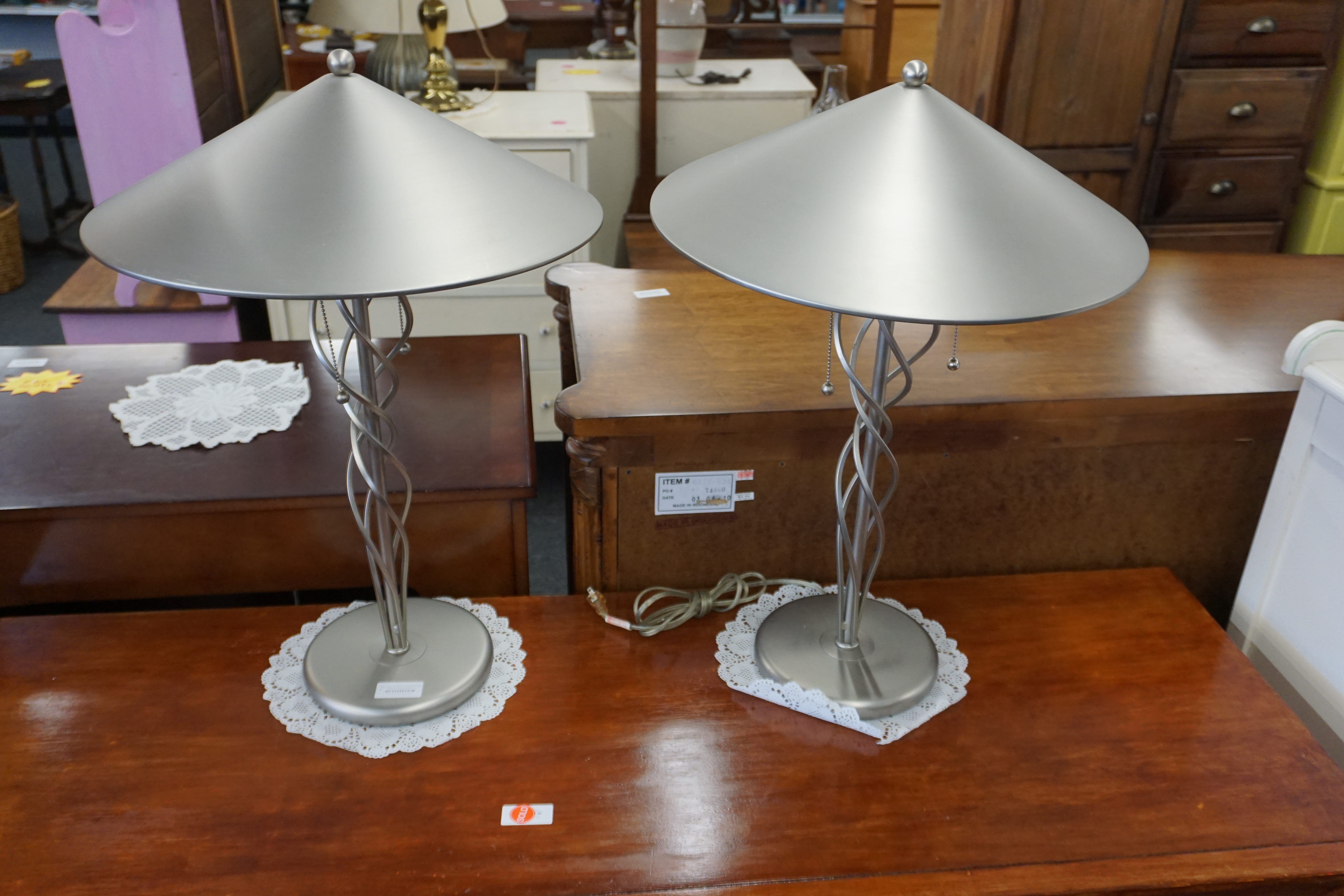 (image for) Mid-Century Modern Flying Saucer lamp pair (8969)