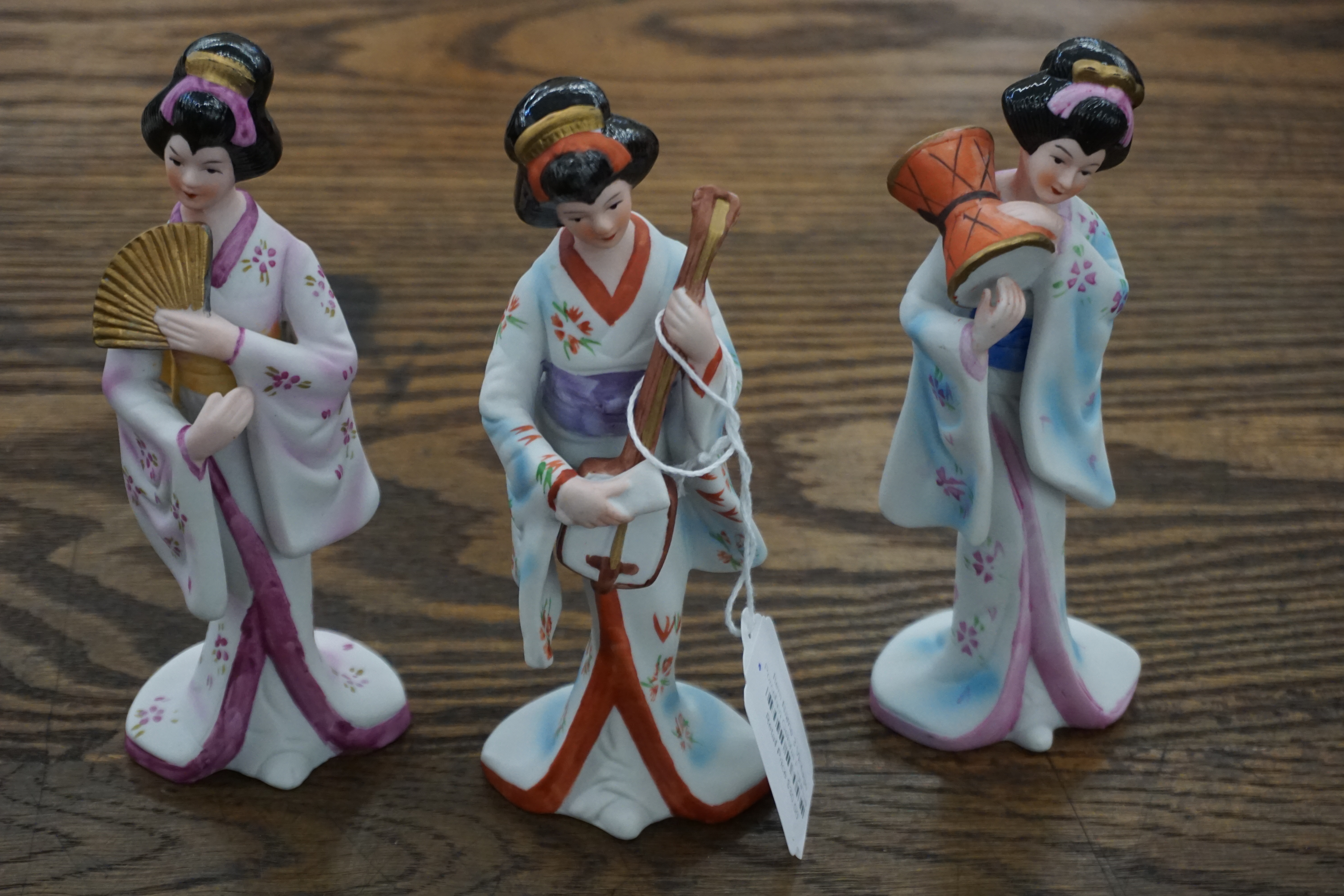 (image for) Vintage porcelain Geisha figurines set of three (9332)