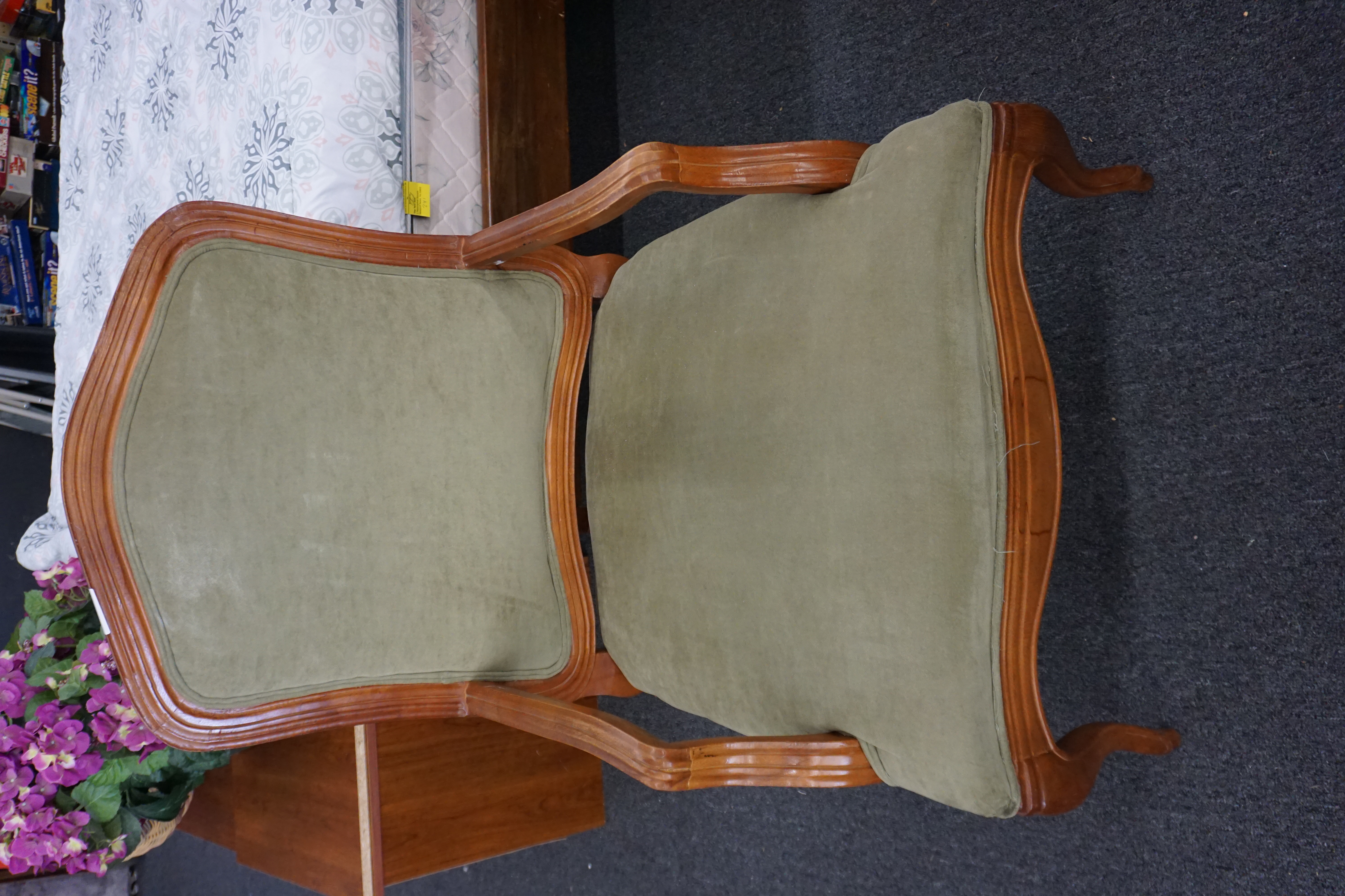 (image for) Green upholstered armchair (8761)