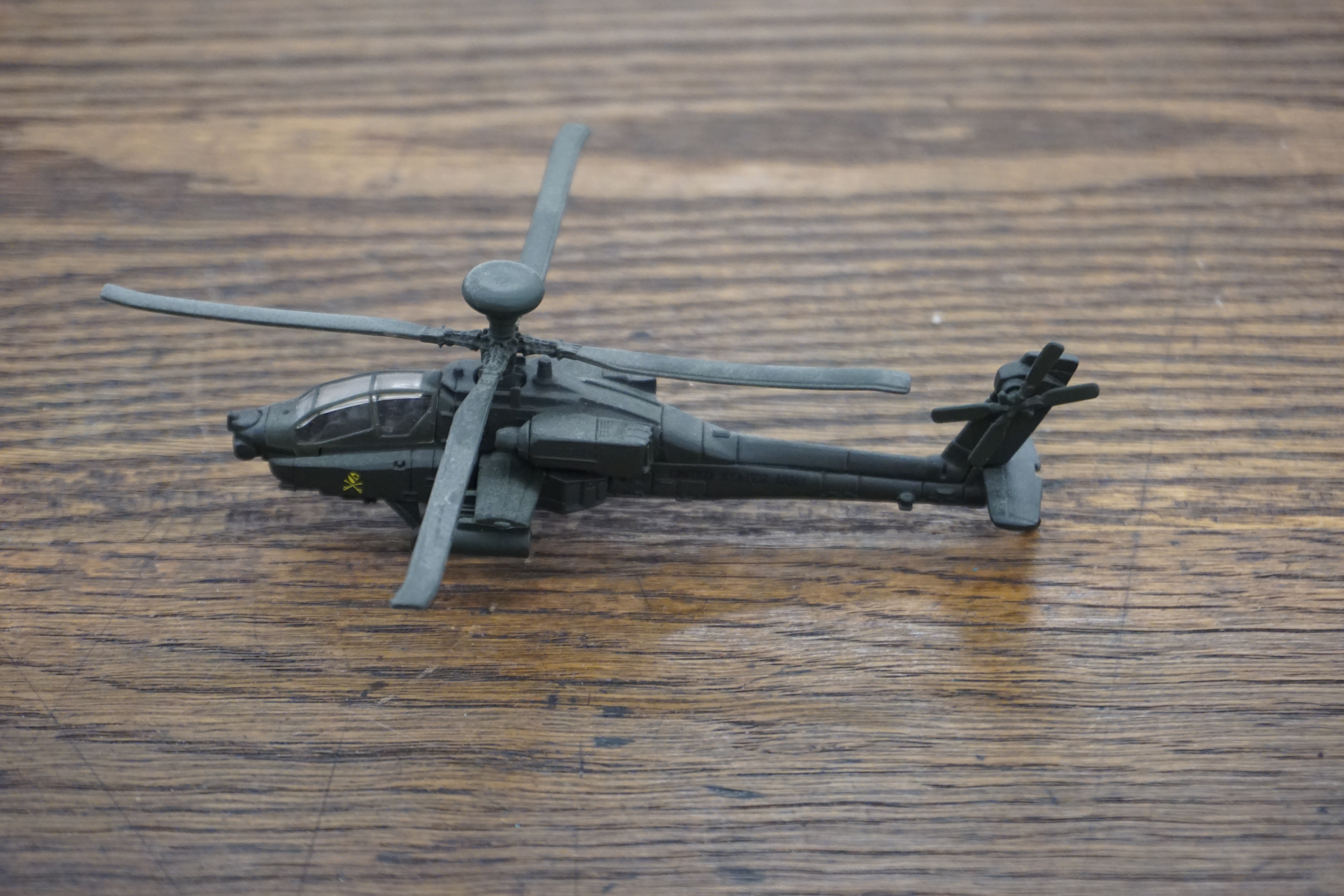 (image for) Corgi Boeing AH-64 Apache Helicopter (4765)