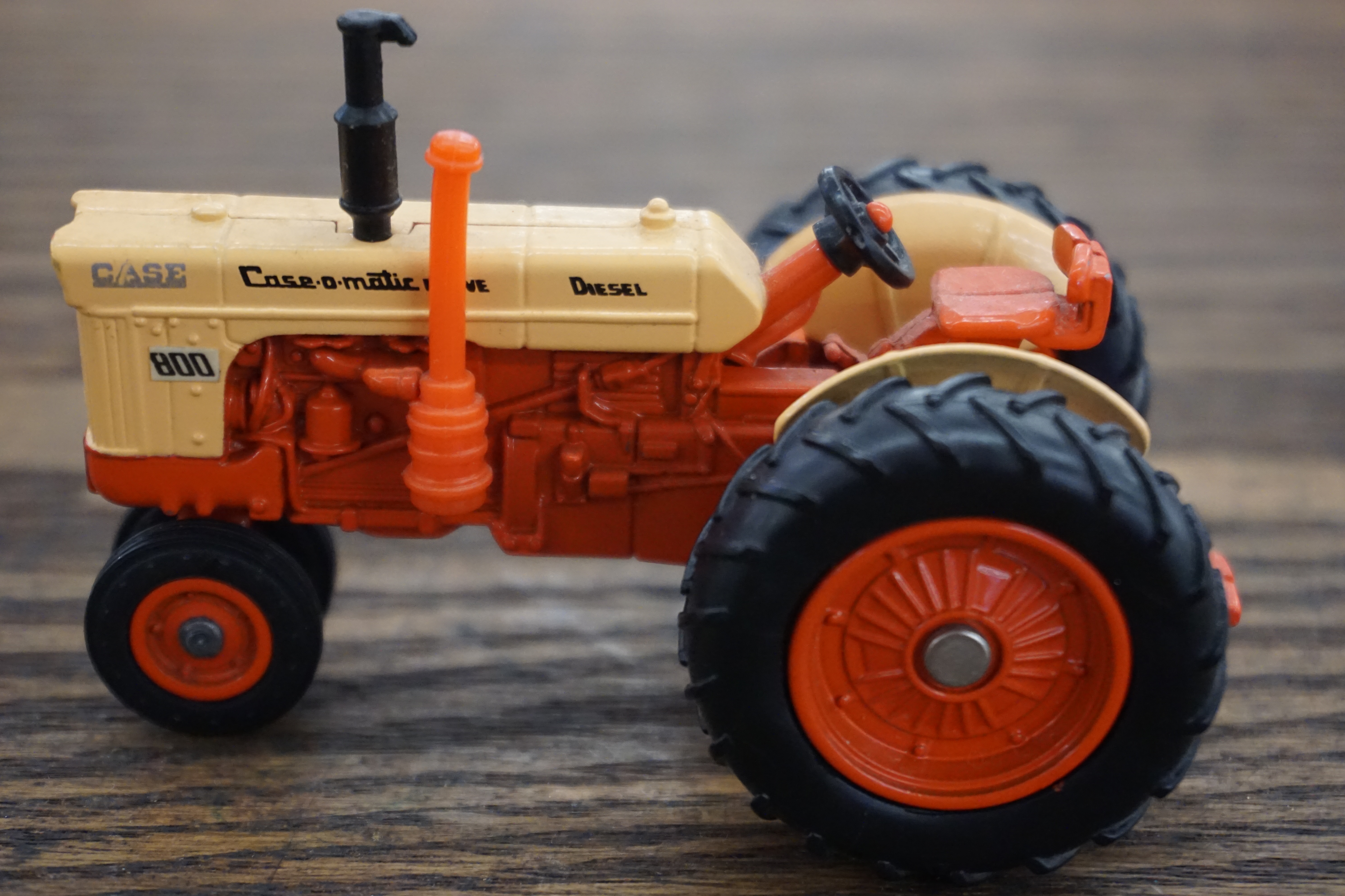 (image for) Ertl Case-O-Matic 800 tractor model (4441)