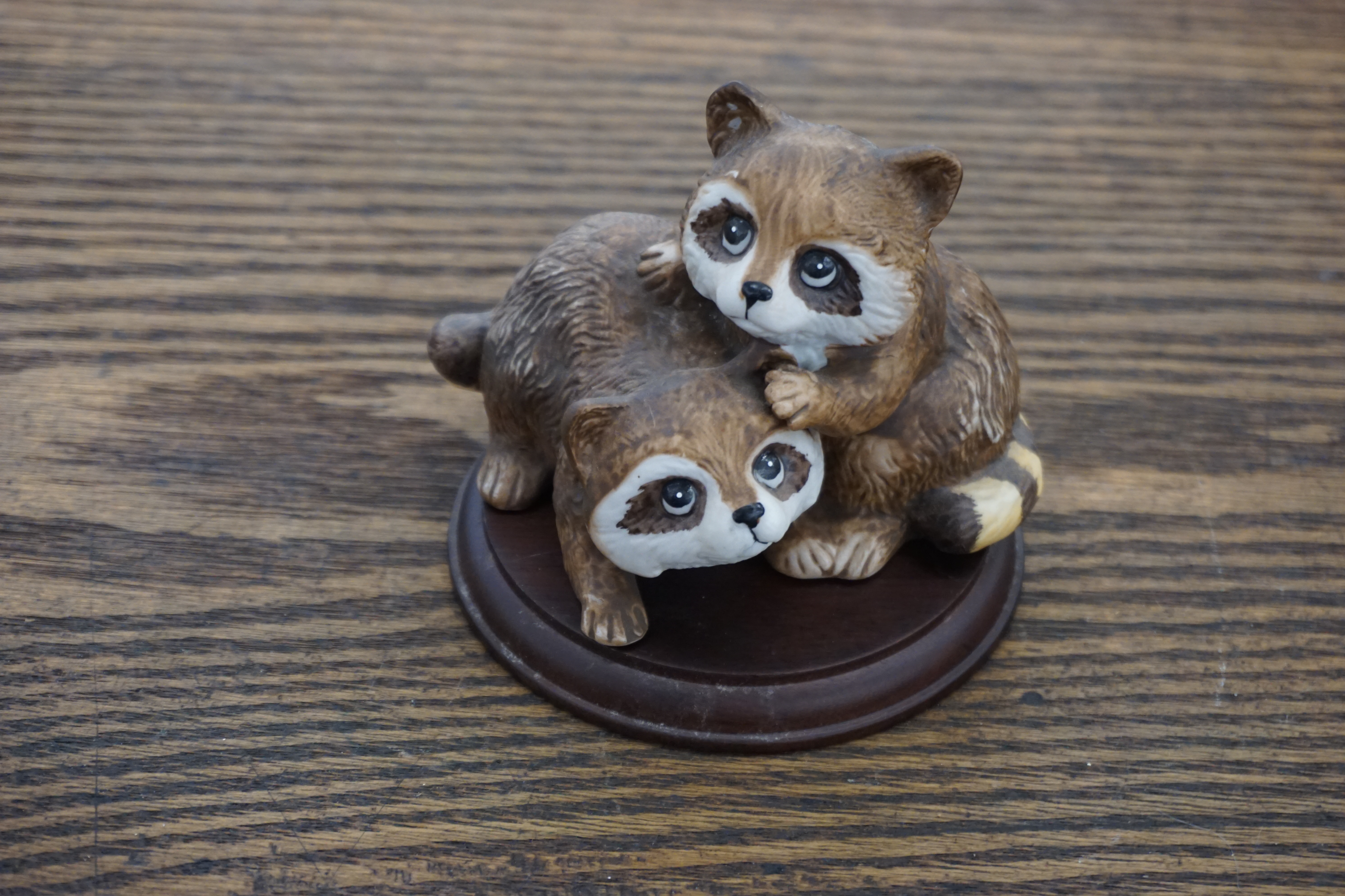 (image for) Vintage HOMCO Porcelain- Two Baby Raccoons #1454 Retired with stand (9559)