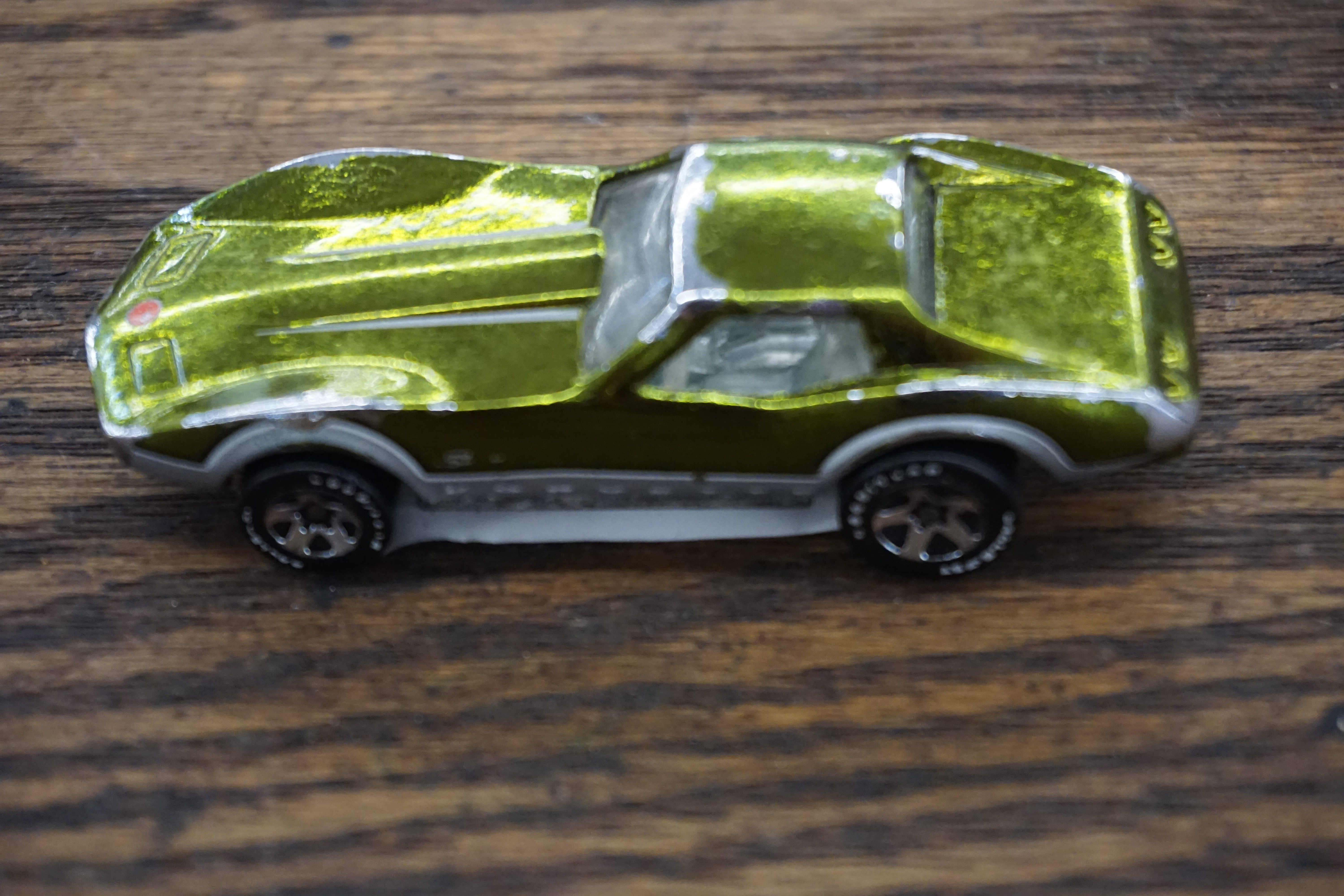 (image for) Vintage 1975 HotWheels Corvette Stingray made in Thailand (0898)