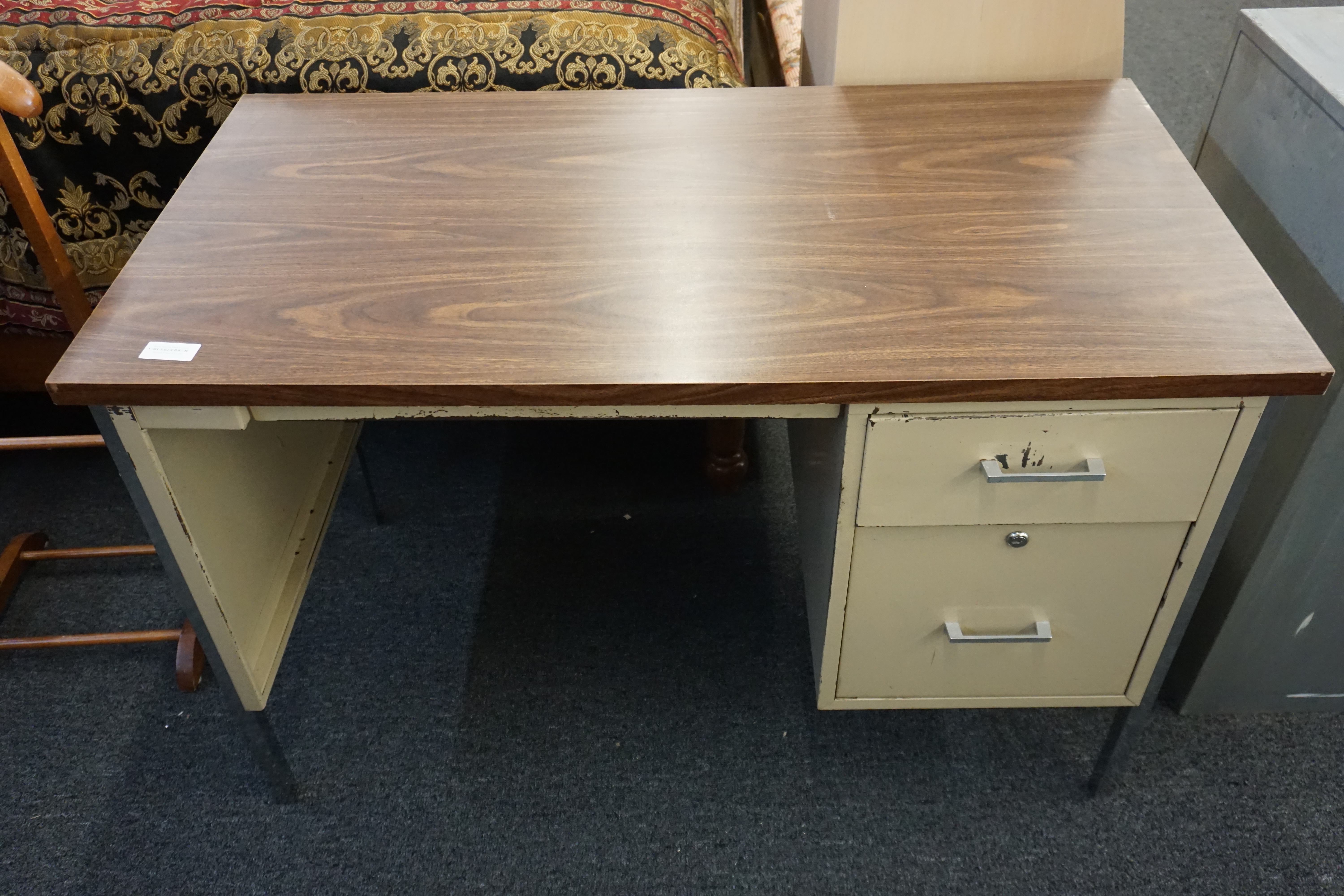 (image for) Metal desk with two side drawers and center drawer (10103)