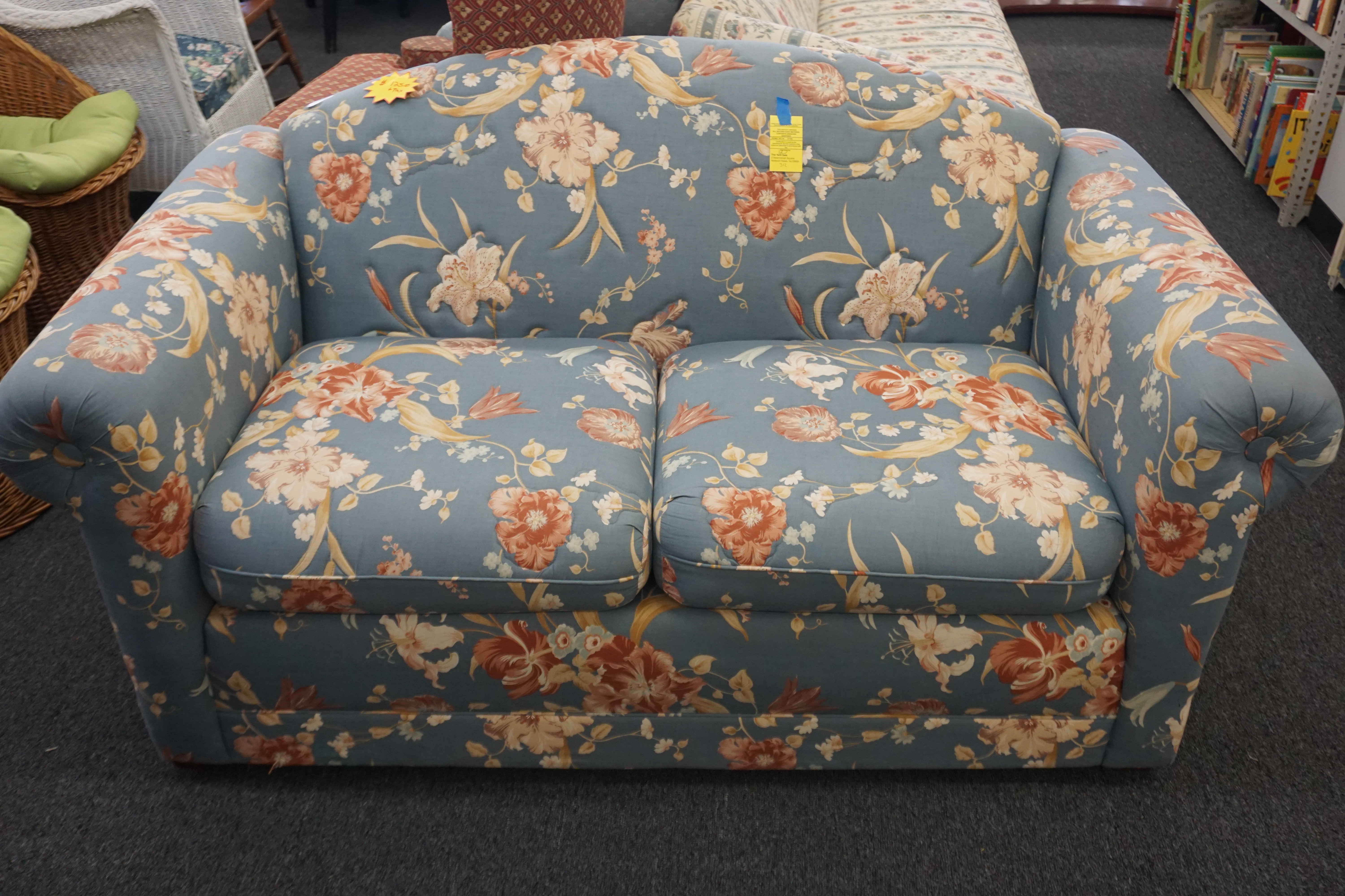 (image for) Schweiger blue floral loveseat (10290)