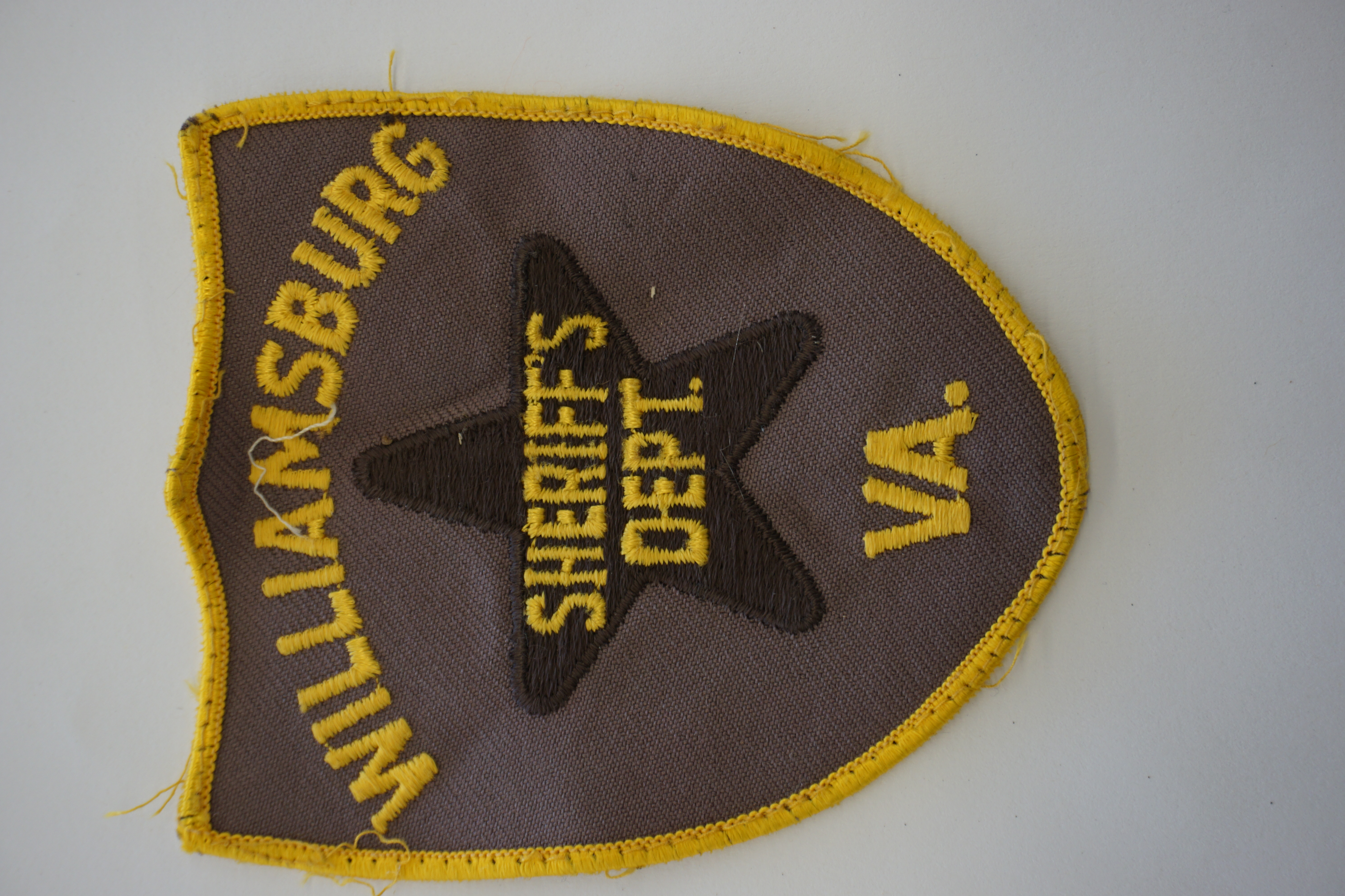 (image for) Williamsburg Va. Sheriff's Dept. Patch 4" x 4.5" (10465)