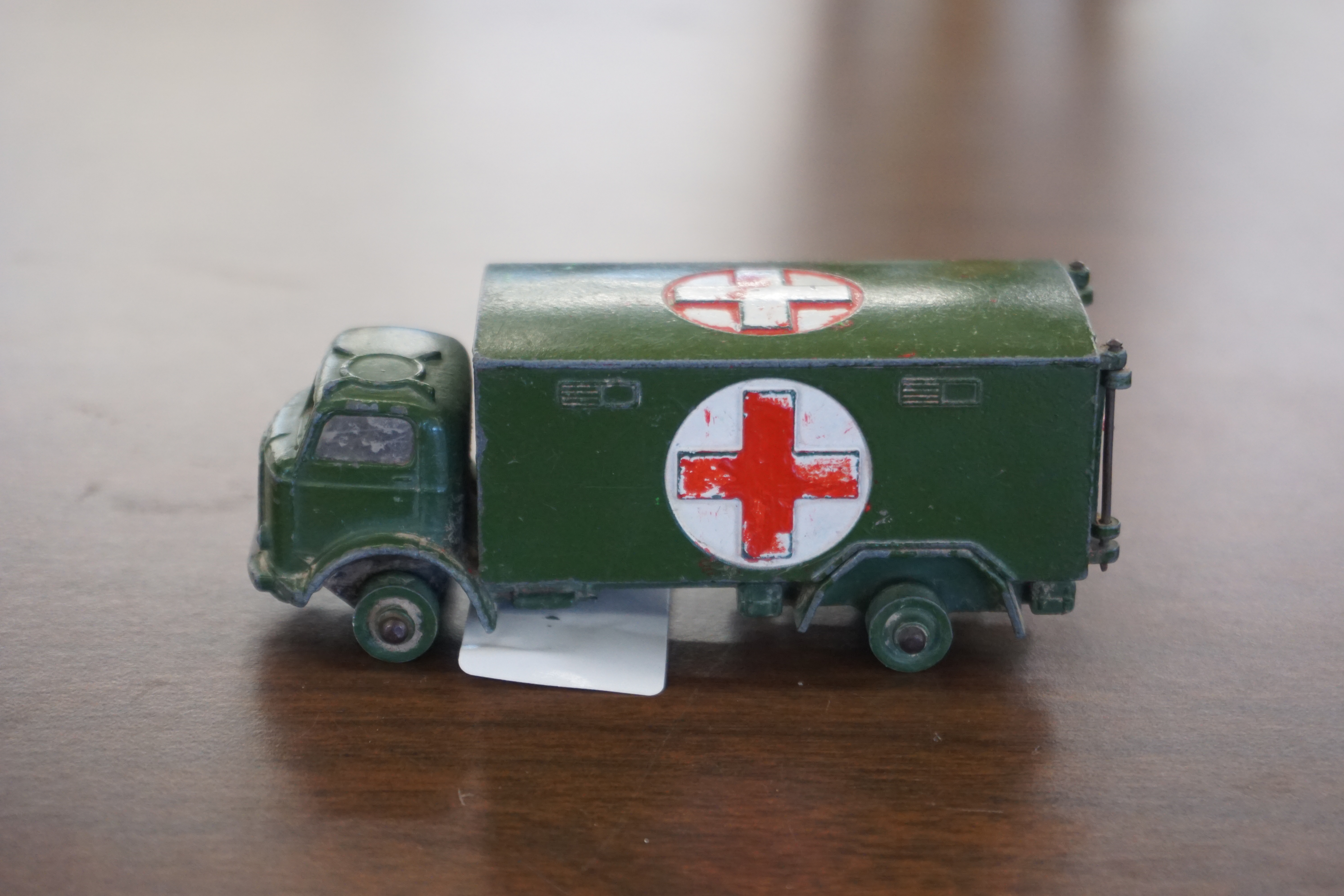 (image for) Dinky Toys military ambulance made in England (0366)