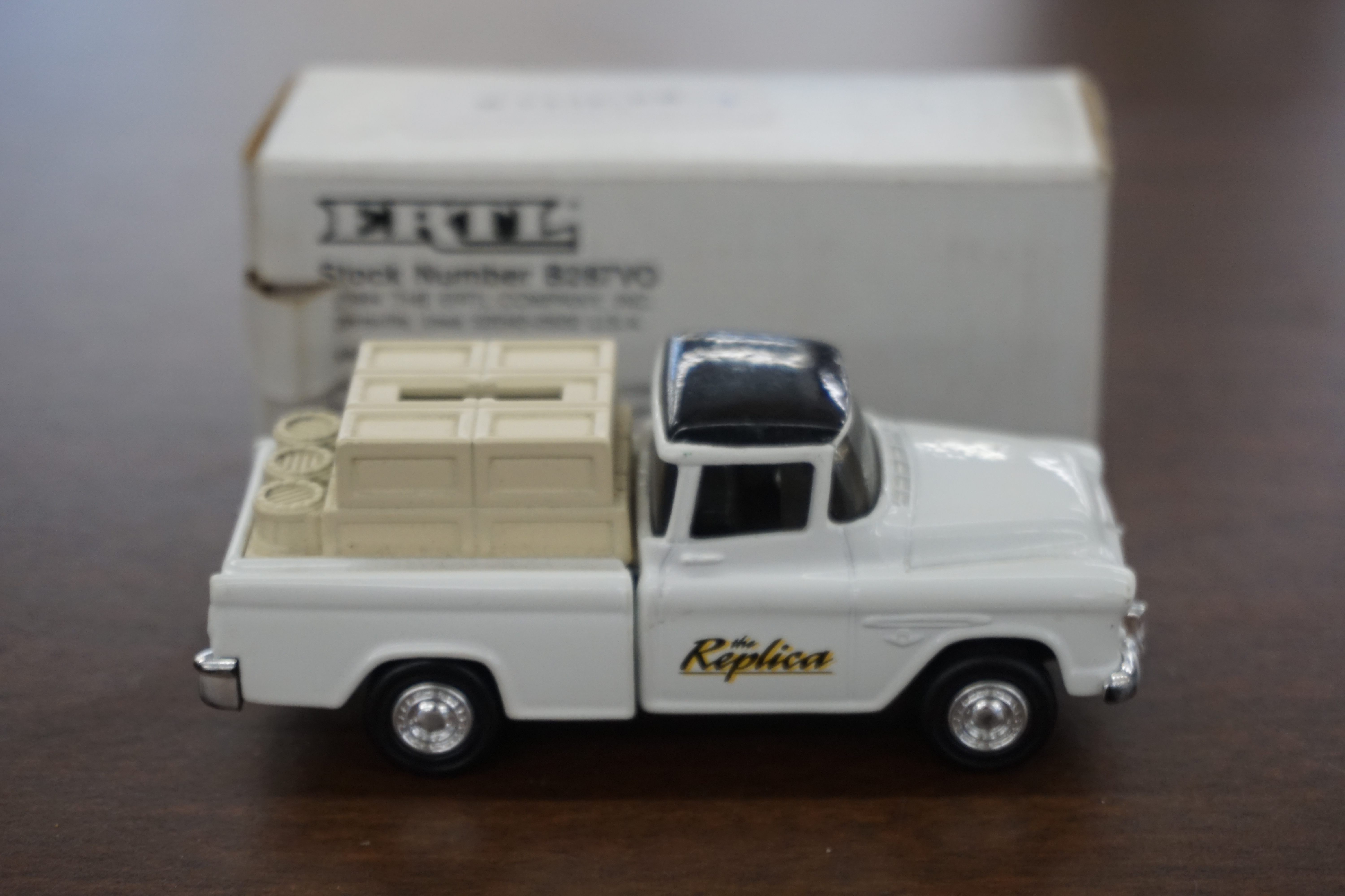 (image for) Ertl 1994 Chevy Cameo "The Replica" 1/43 scale pickup truck model with original box (0362)