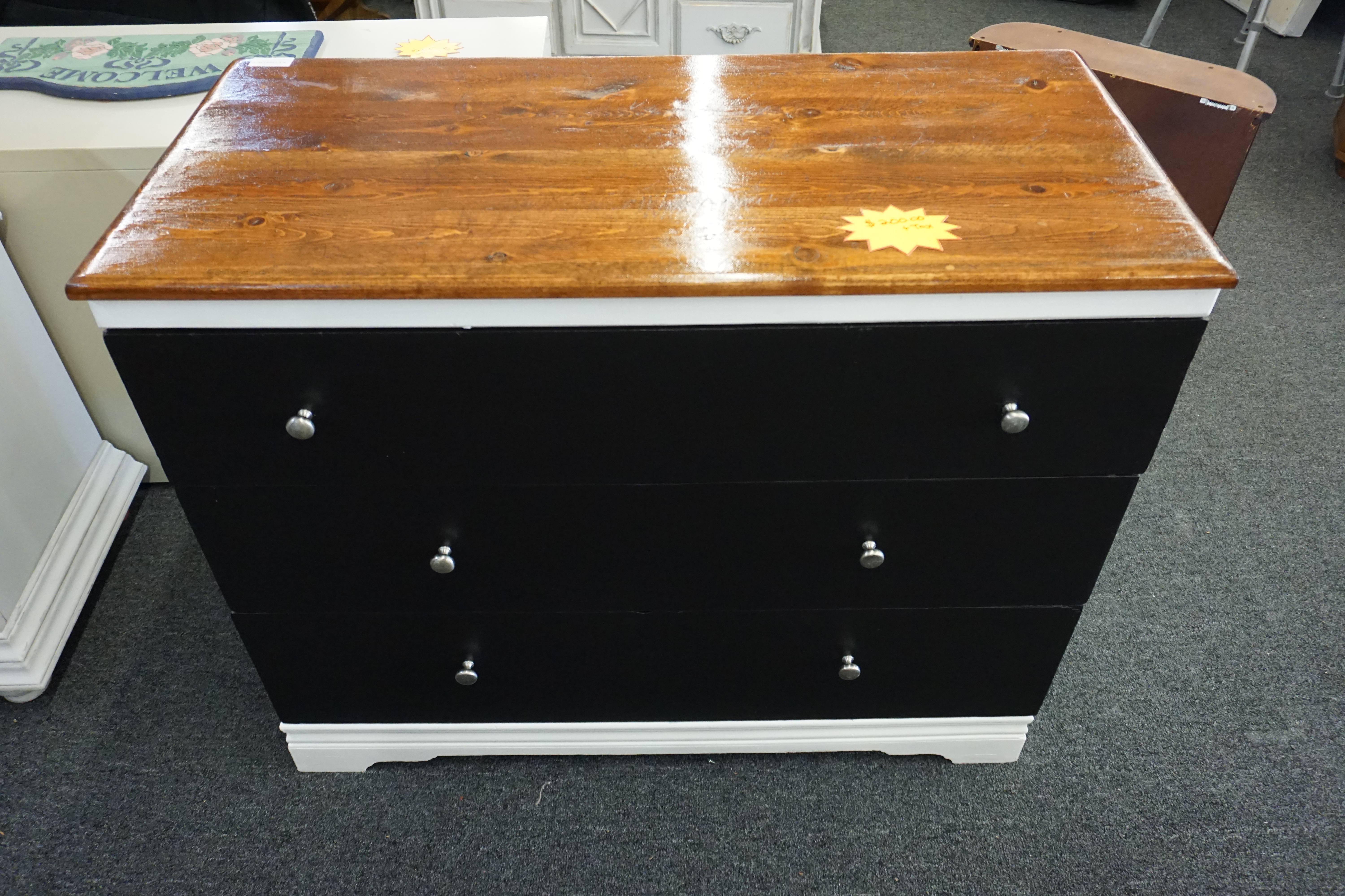 (image for) Wooden three-drawer black and white dresser (10687)