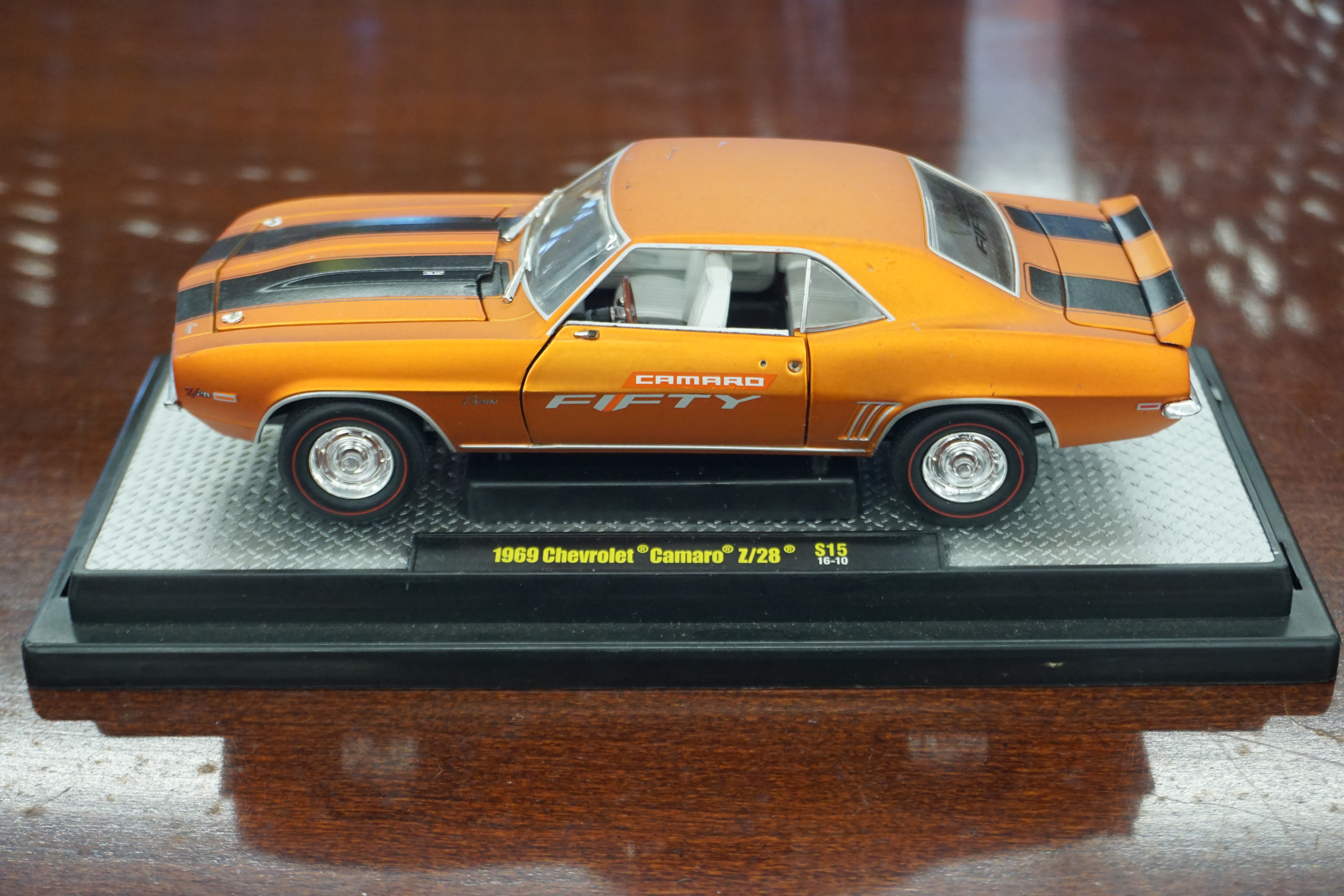 (image for) 1/24 Scale 1969 Chevy Camaro Z-28 (10797)