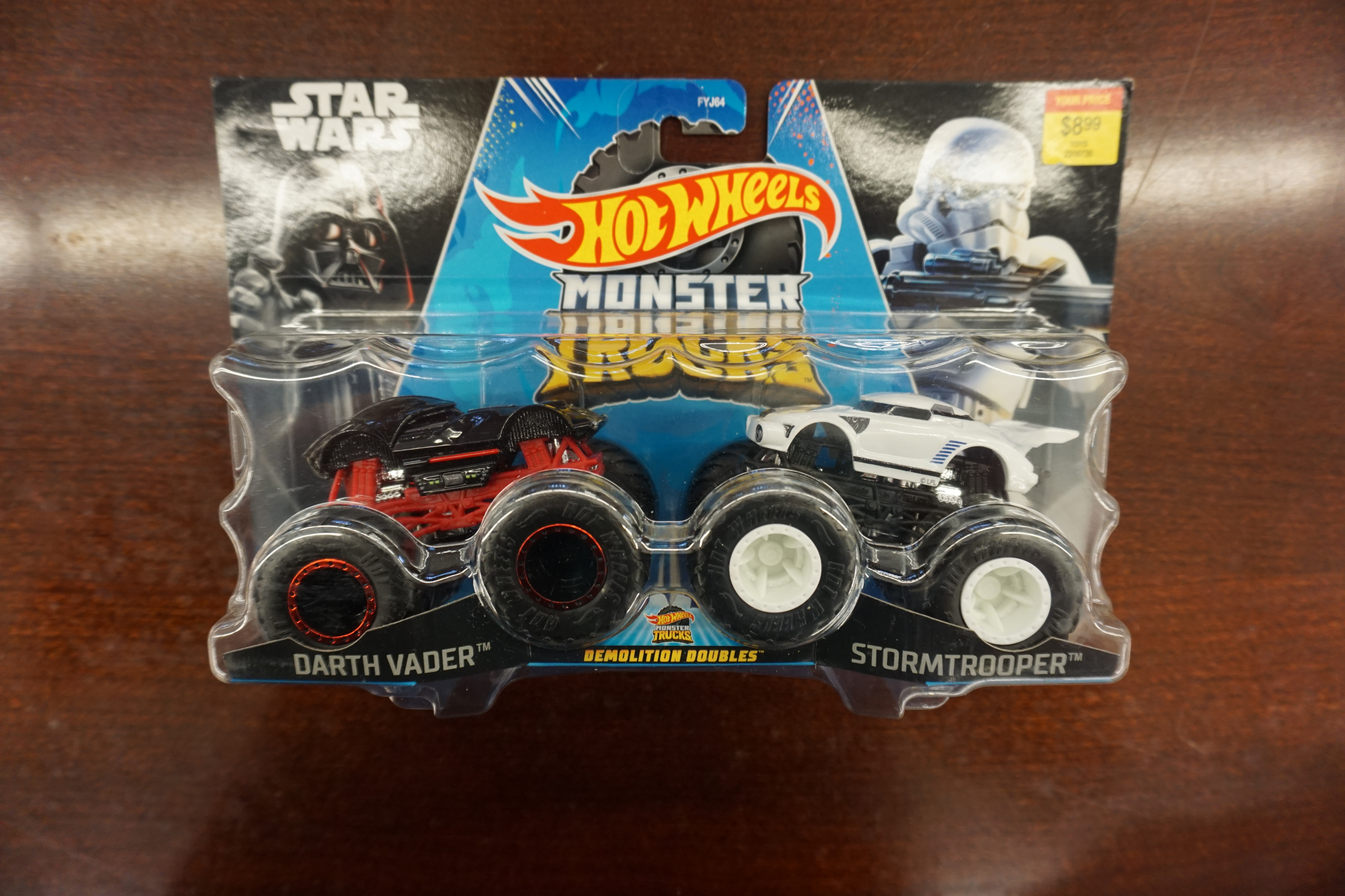 (image for) Hot Wheels Monster Trucks Demolition Doubles Star Wars Darth Vador and Storm Trooper (10963)