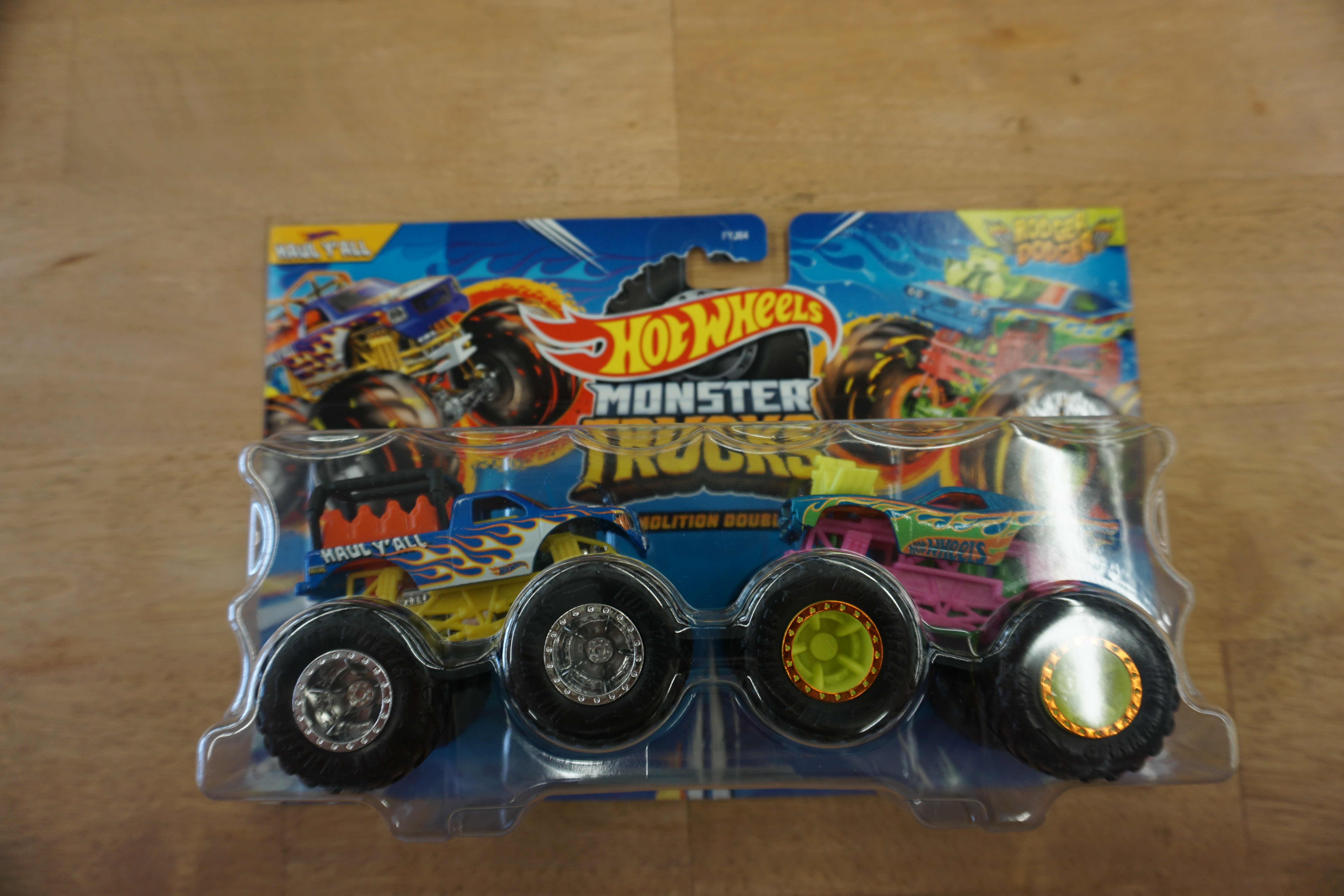 (image for) monster trucks hot wheels demolition doubles Haul Y'all vs Rodger Dodger (10962)