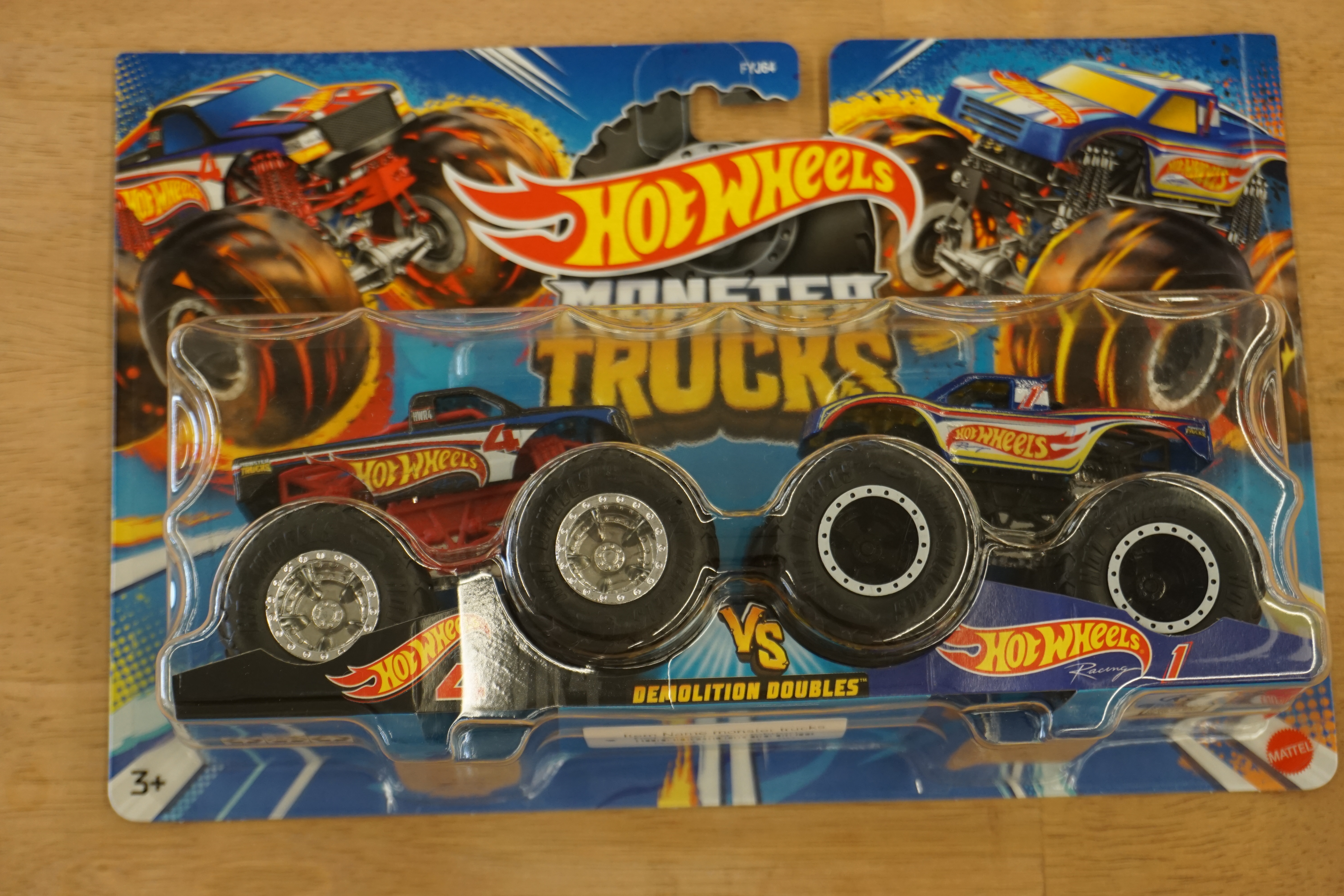 (image for) monster trucks hot wheels demolition doubles Hot Wheels 4 vs 1 (10965)