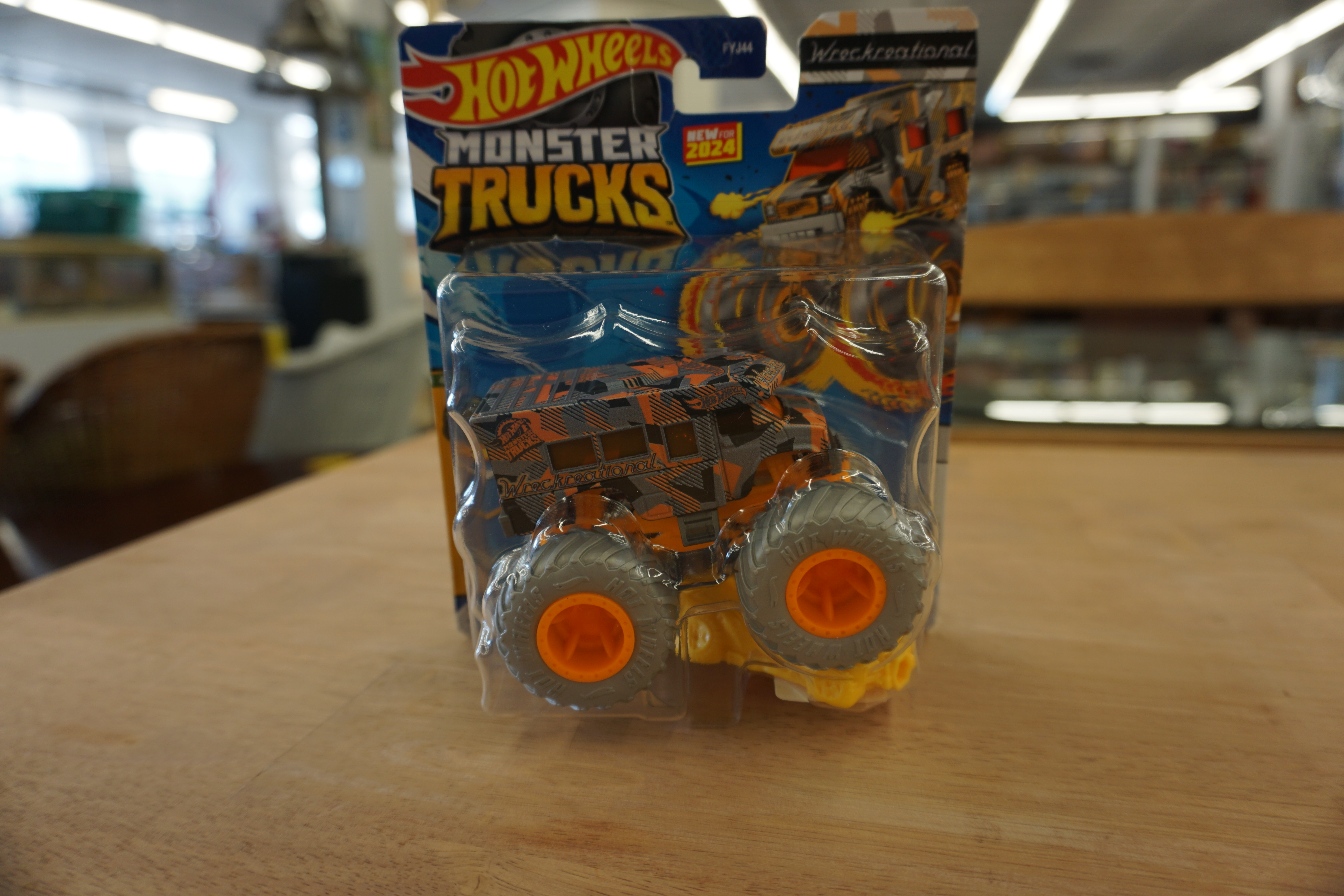 (image for) Hot Wheels Monster Jam 1/64 Scale Wreckreational (11000)