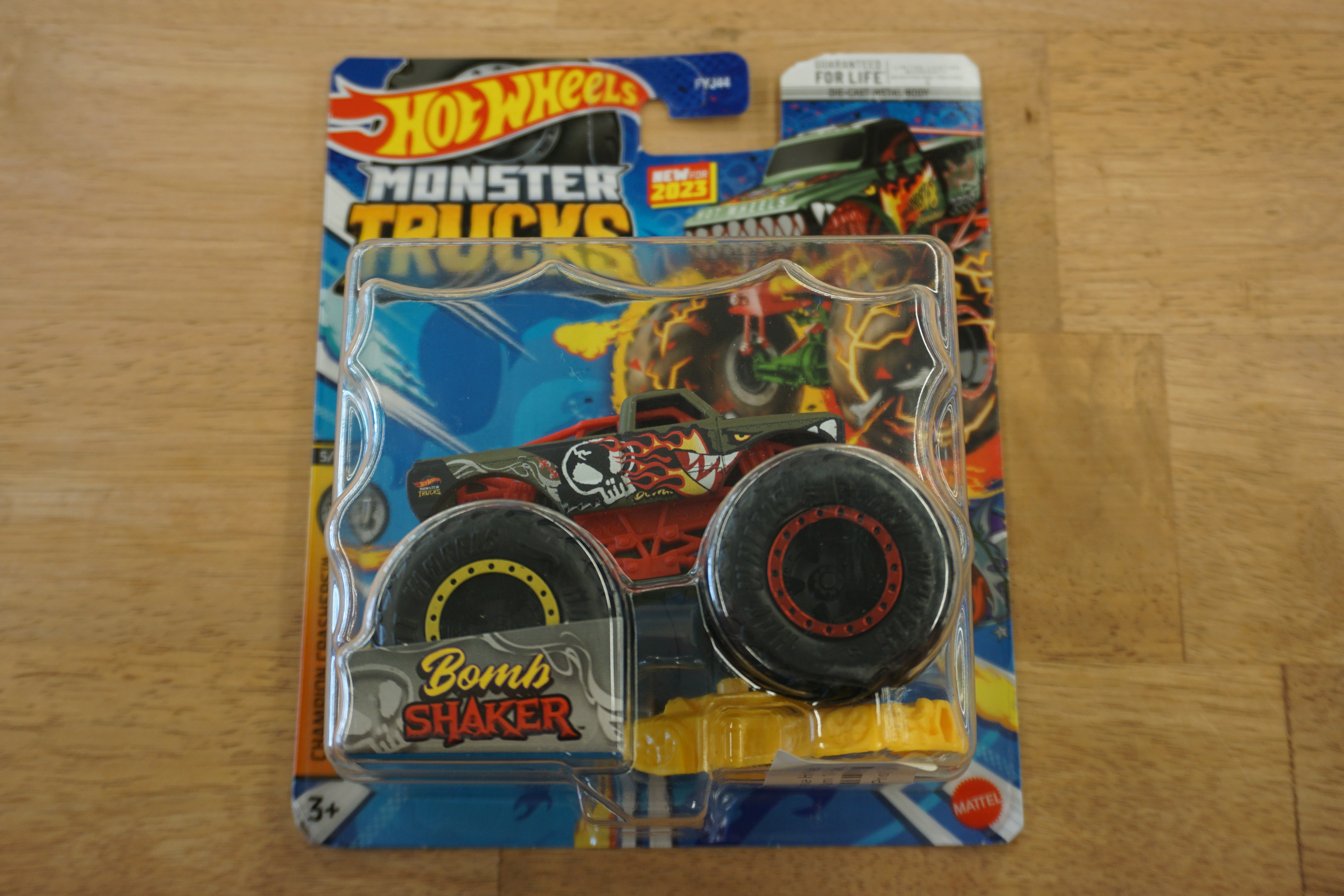 (image for) Hot Wheels Monster Jam 1/64 Scale Bomb Shaker (11018)