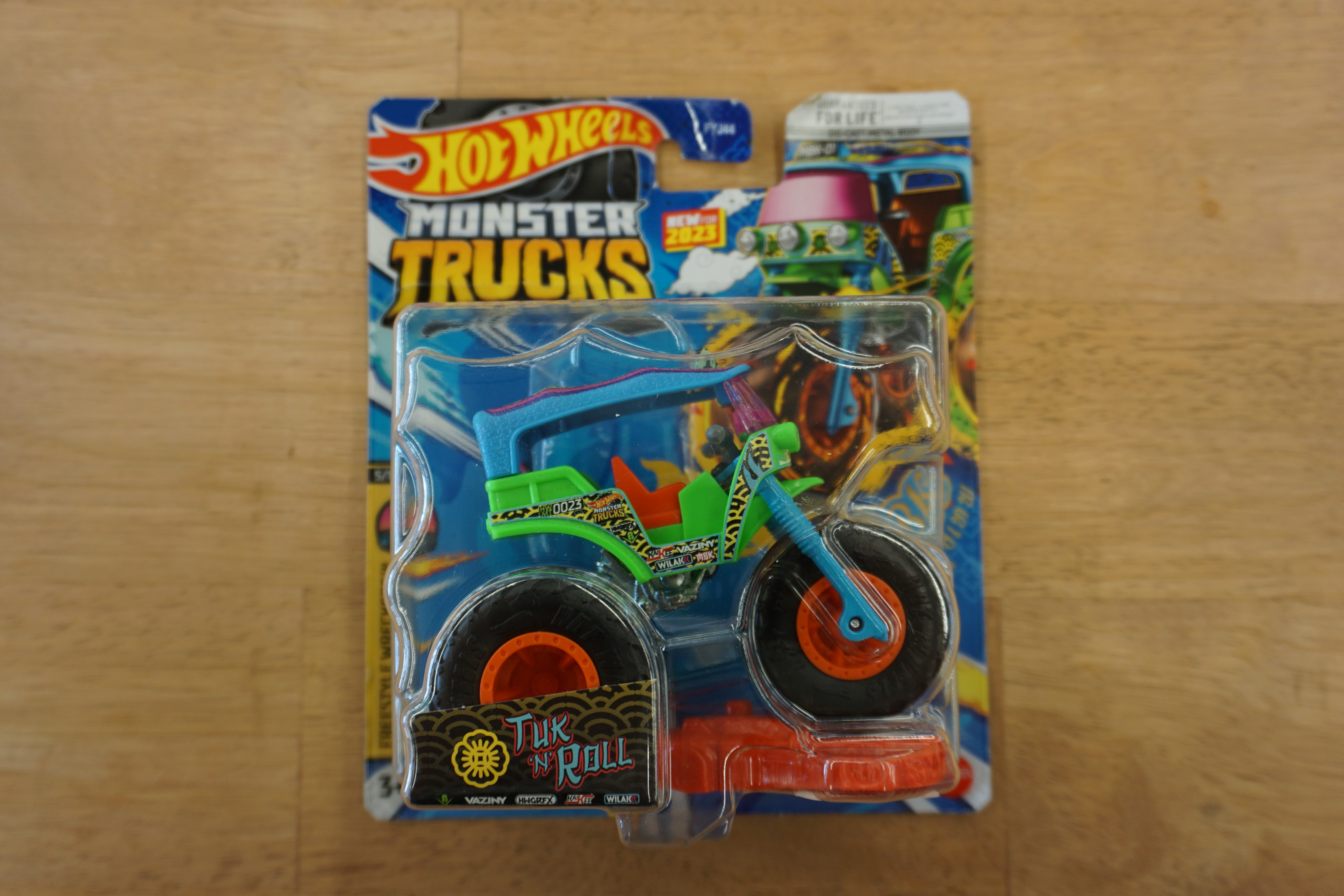 (image for) Hot Wheels Monster Jam 1/64 Scale Tuk N' Roll (11017)